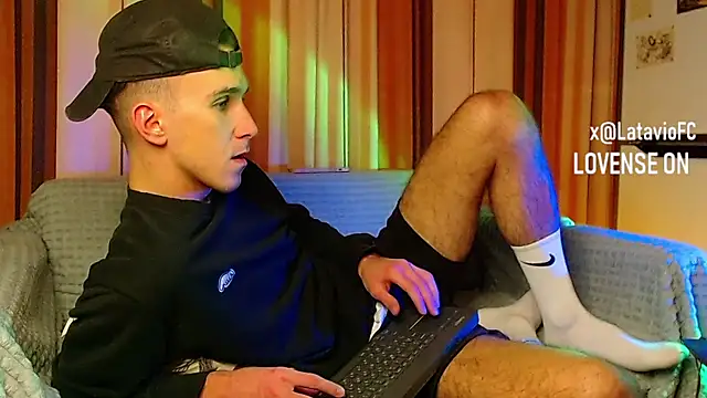 Midnighter  online show from November 21, 12:48 pm