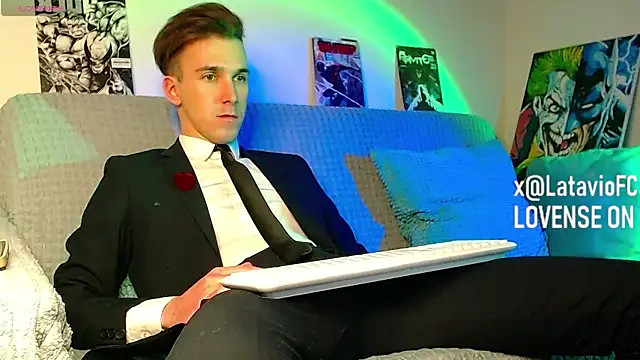 Midnighter  online show from April 7, 8:43 pm