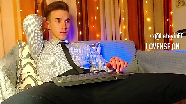 Midnighter  online show from December 23, 12:43 am