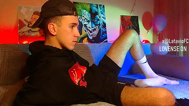 Snapshot of Midnighter_ chatting on January 13, 11:38 pm Midnighter  online show from January 13, 11:38 pm