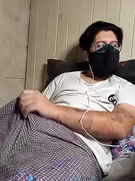Kakashi013 online show from May 4, 3:32 am