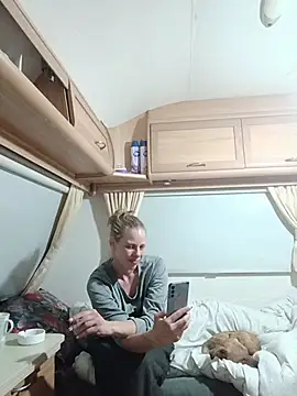 WildScorpio86 online show from February 15, 7:35 pm