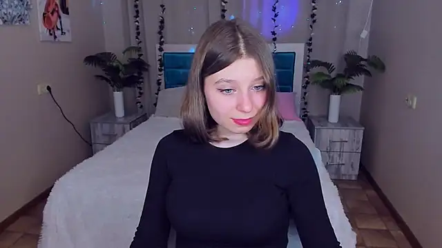 RinaMoore online show from February 20, 2:35 pm