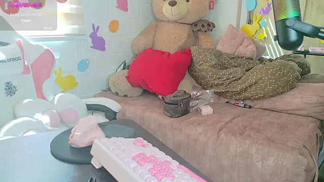 megan doll2 online show from April 3, 2:56 pm