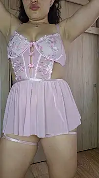 Snapshot of megan_doll2 chatting on July 19, 5:42 pm megan doll2 online show from July 19, 5:42 pm