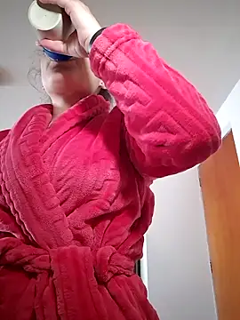 megan doll2 online show from December 19, 5:15 pm