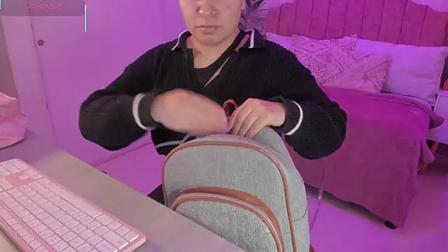 scarlet miller1 online show from October 28, 12:04 pm