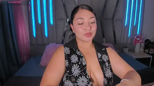 scarlet miller1 online show from April 27, 7:23 pm