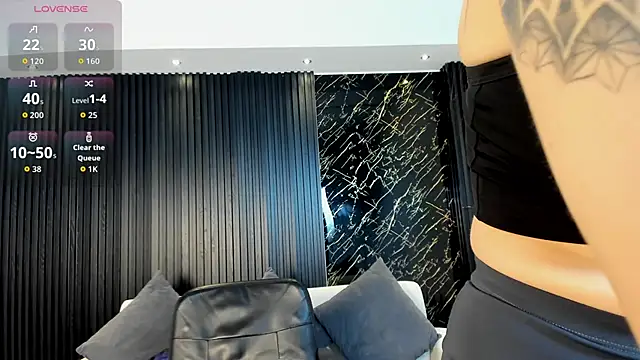 charlottewhitte online show from March 13, 11:59 am