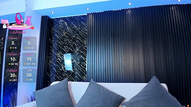 charlottewhitte online show from November 10, 11:37 am