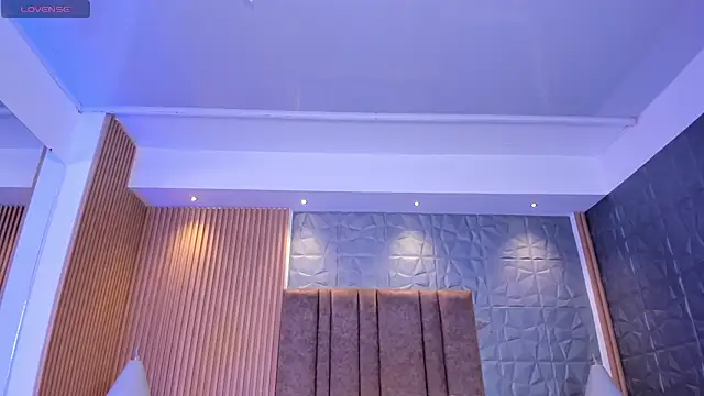 charlottewhitte online show from November 7, 1:15 pm