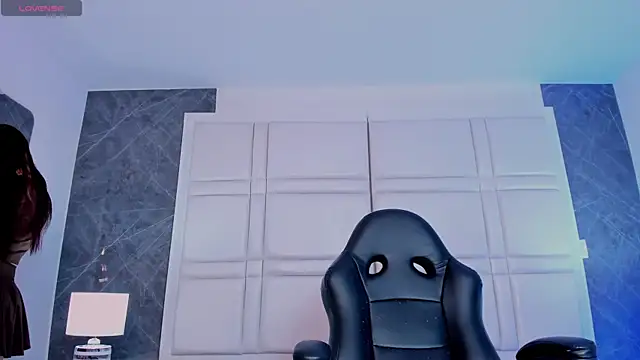 Snapshot of charlottewhitte chatting on July 17, 10:56 am charlottewhitte online show from July 17, 10:56 am