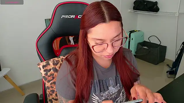 Snapshot of samantha_tattu chatting on January 16, 8:02 pm samantha tattu online show from January 16, 8:02 pm