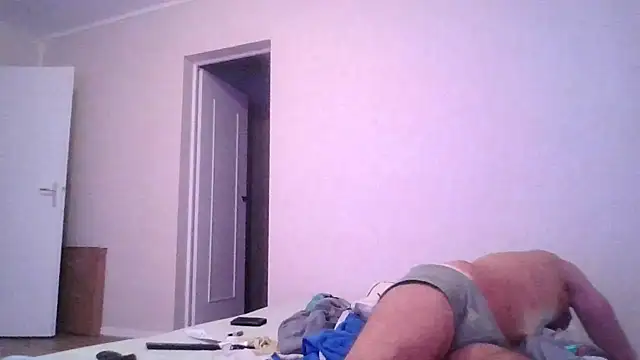 sebcucold online show from May 19, 6:26 pm