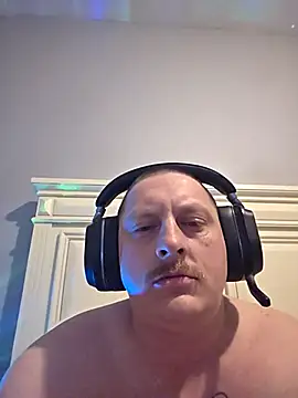 BigDickWorster online show from November 19, 7:08 am