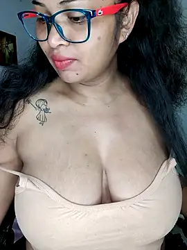 Snapshot of chalohott chatting on July 10, 11:10 am chalohott online show from July 10, 11:10 am