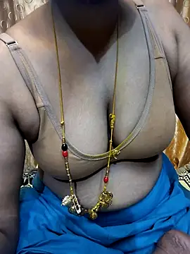 tuttifrutti17 online show from February 14, 5:35 pm