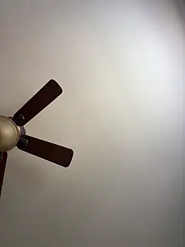 QueenNuttCollector online show from March 29, 2:30 pm