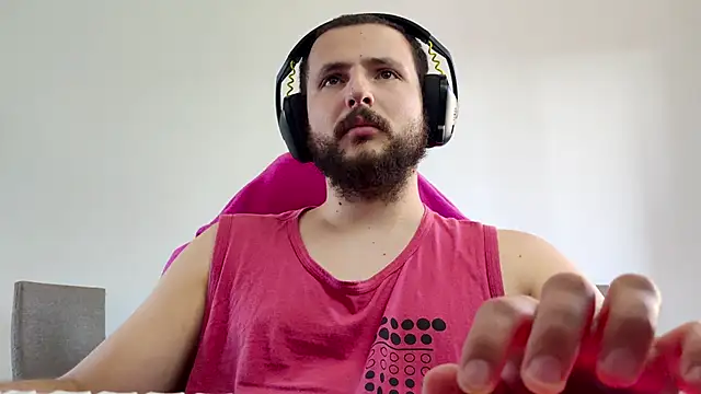 Snapshot of iurytx chatting on November 1, 6:13 pm iurytx online show from November 1, 6:13 pm