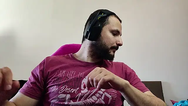 Snapshot of iurytx chatting on October 24, 11:53 am iurytx online show from October 24, 11:53 am