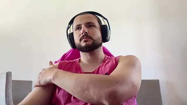 Snapshot of iurytx chatting on November 19, 3:12 pm iurytx online show from November 19, 3:12 pm