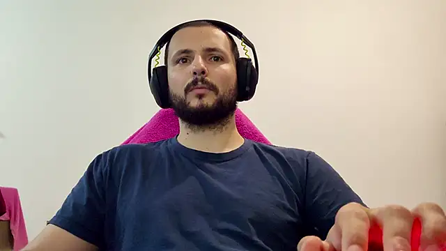 Snapshot of iurytx chatting on December 1, 10:54 pm iurytx online show from December 1, 10:54 pm