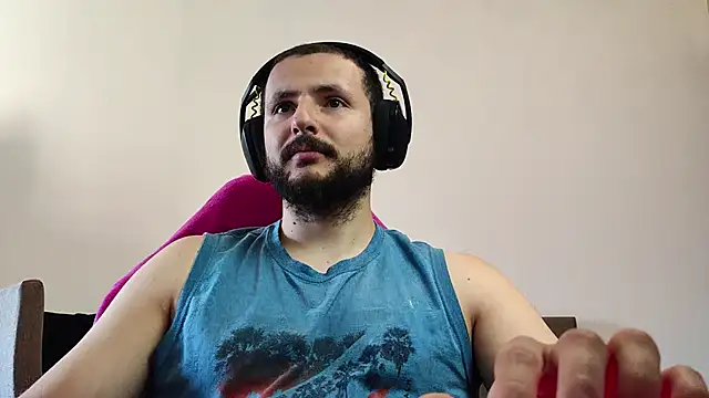 Snapshot of iurytx chatting on October 23, 11:42 am iurytx online show from October 23, 11:42 am