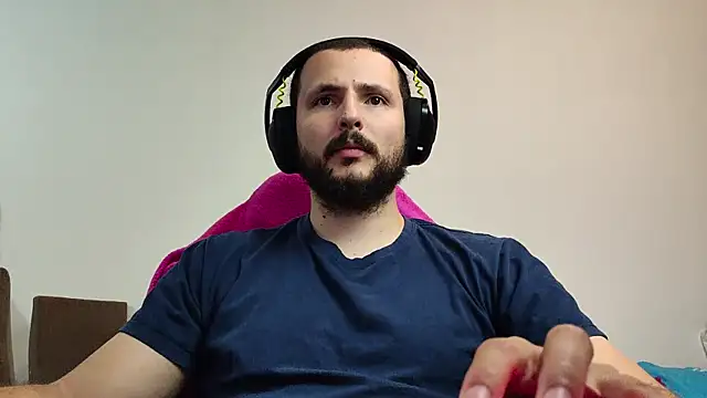 Snapshot of iurytx chatting on October 16, 8:33 am iurytx online show from October 16, 8:33 am