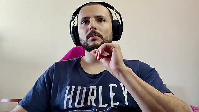 Snapshot of iurytx chatting on November 14, 11:36 am iurytx online show from November 14, 11:36 am