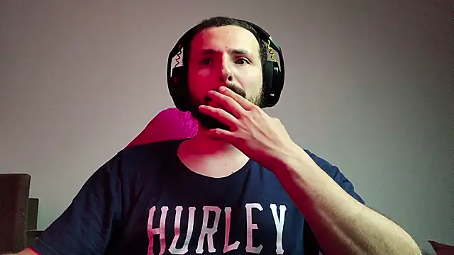 Snapshot of iurytx chatting on September 15, 10:21 pm iurytx online show from September 15, 10:21 pm