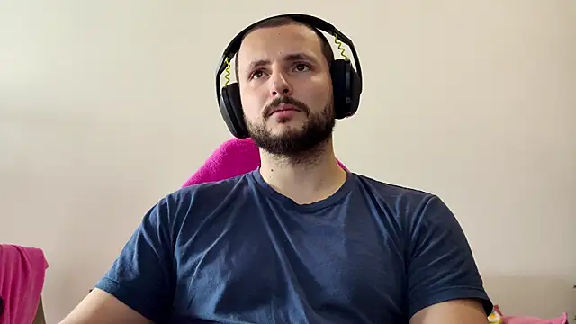 Snapshot of iurytx chatting on November 23, 3:11 pm iurytx online show from November 23, 3:11 pm