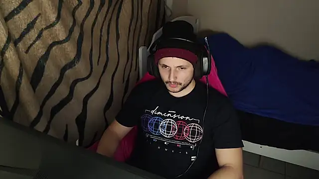 Snapshot of iurytx chatting on February 27, 9:58 pm iurytx online show from February 27, 9:58 pm