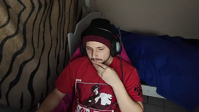 Snapshot of iurytx chatting on February 28, 11:34 pm iurytx online show from February 28, 11:34 pm