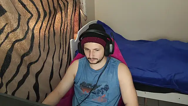 Snapshot of iurytx chatting on February 26, 7:32 pm iurytx online show from February 26, 7:32 pm