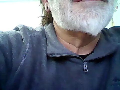 Snapshot of xcimeru chatting on February 21, 9:28 pm xcimeru online show from February 21, 9:28 pm