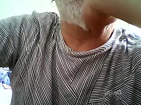 Snapshot of xcimeru chatting on June 2, 1:44 pm xcimeru online show from June 2, 1:44 pm