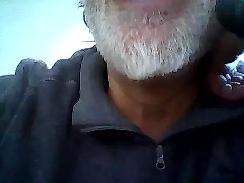 Snapshot of xcimeru chatting on February 7, 8:00 am xcimeru online show from February 7, 8:00 am