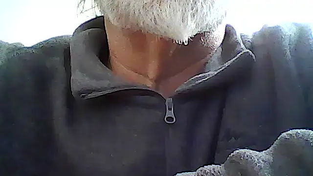 Snapshot of xcimeru chatting on February 27, 2:28 pm xcimeru online show from February 27, 2:28 pm