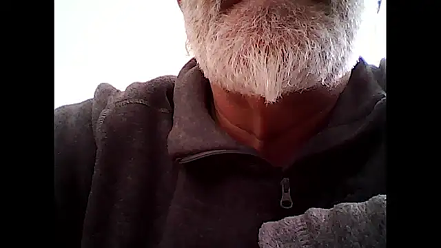 Snapshot of xcimeru chatting on January 19, 3:38 pm xcimeru online show from January 19, 3:38 pm