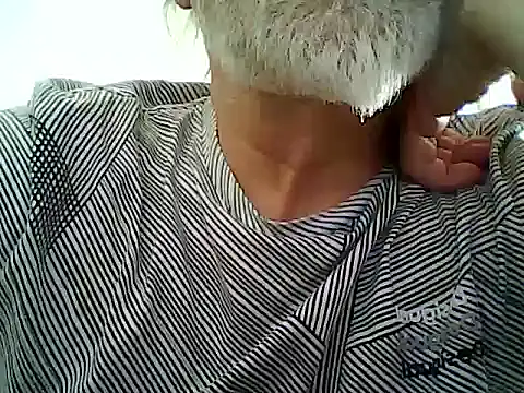 Snapshot of xcimeru chatting on February 24, 2:18 pm xcimeru online show from February 24, 2:18 pm