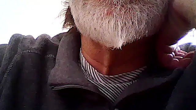 Snapshot of xcimeru chatting on February 17, 2:47 pm xcimeru online show from February 17, 2:47 pm