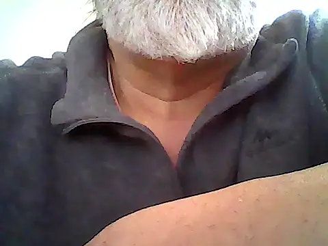 Snapshot of xcimeru chatting on April 21, 6:20 am xcimeru online show from April 21, 6:20 am