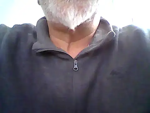 Snapshot of xcimeru chatting on May 2, 6:29 am xcimeru online show from May 2, 6:29 am