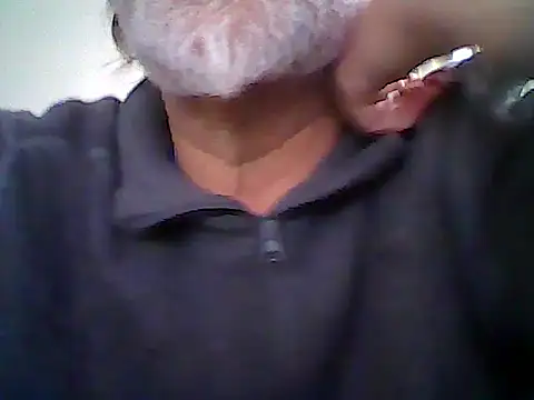 Snapshot of xcimeru chatting on February 11, 2:39 pm xcimeru online show from February 11, 2:39 pm