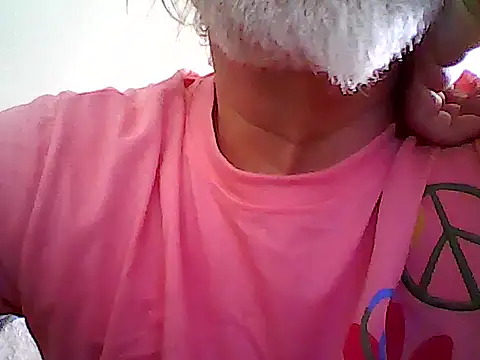 Snapshot of xcimeru chatting on May 22, 1:42 pm xcimeru online show from May 22, 1:42 pm