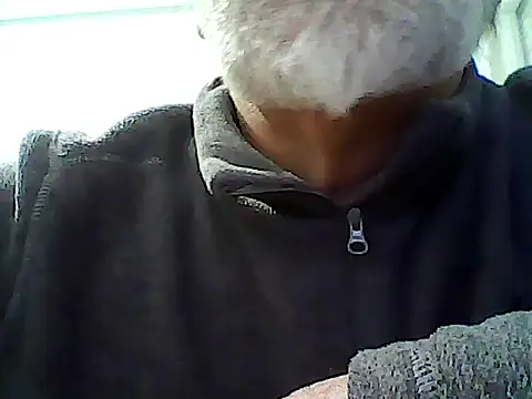 Snapshot of xcimeru chatting on February 21, 4:36 am xcimeru online show from February 21, 4:36 am