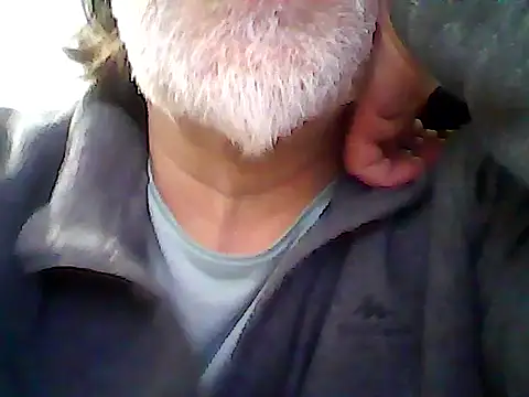 Snapshot of xcimeru chatting on February 22, 9:38 pm xcimeru online show from February 22, 9:38 pm