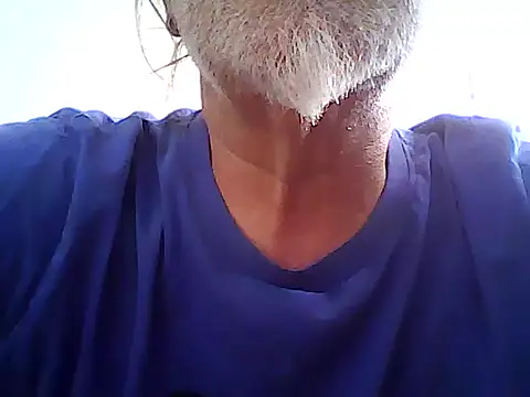 Snapshot of xcimeru chatting on April 28, 1:37 pm xcimeru online show from April 28, 1:37 pm