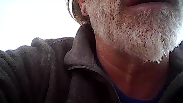 Snapshot of xcimeru chatting on February 18, 2:57 pm xcimeru online show from February 18, 2:57 pm