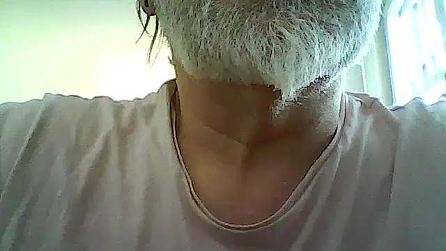 Snapshot of xcimeru chatting on May 23, 6:34 am xcimeru online show from May 23, 6:34 am